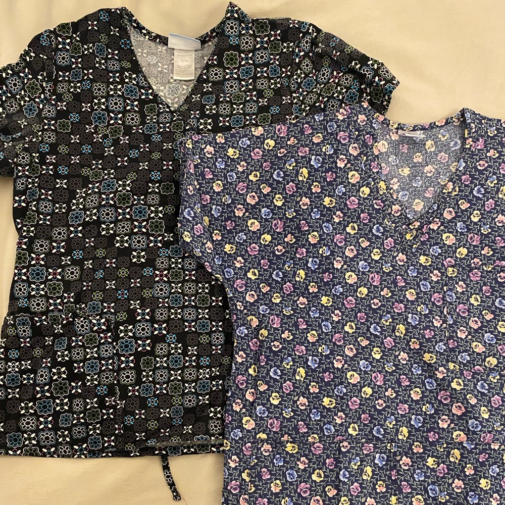 Small Scrub Tops - Pattern - Picture 4 of 4